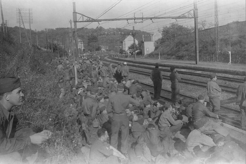Illustration for article titled A Huge Batch Of Unseen WWII Photos Have Been Discovered And Restored